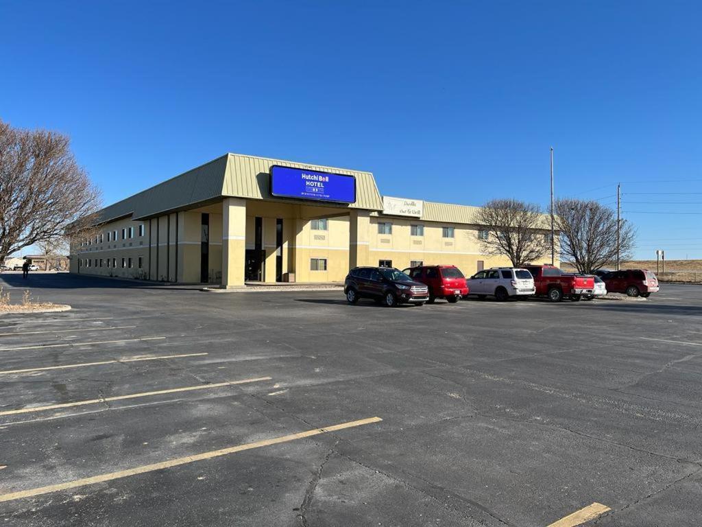 ホテル Hutchi Bell South Hutchinson エクステリア 写真